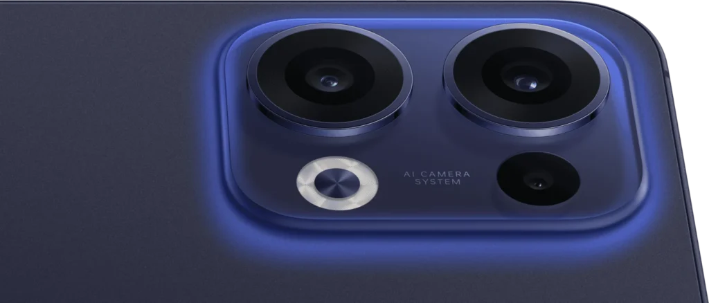OPPO Reno13 5G, camera module close up, in Luminous Blue