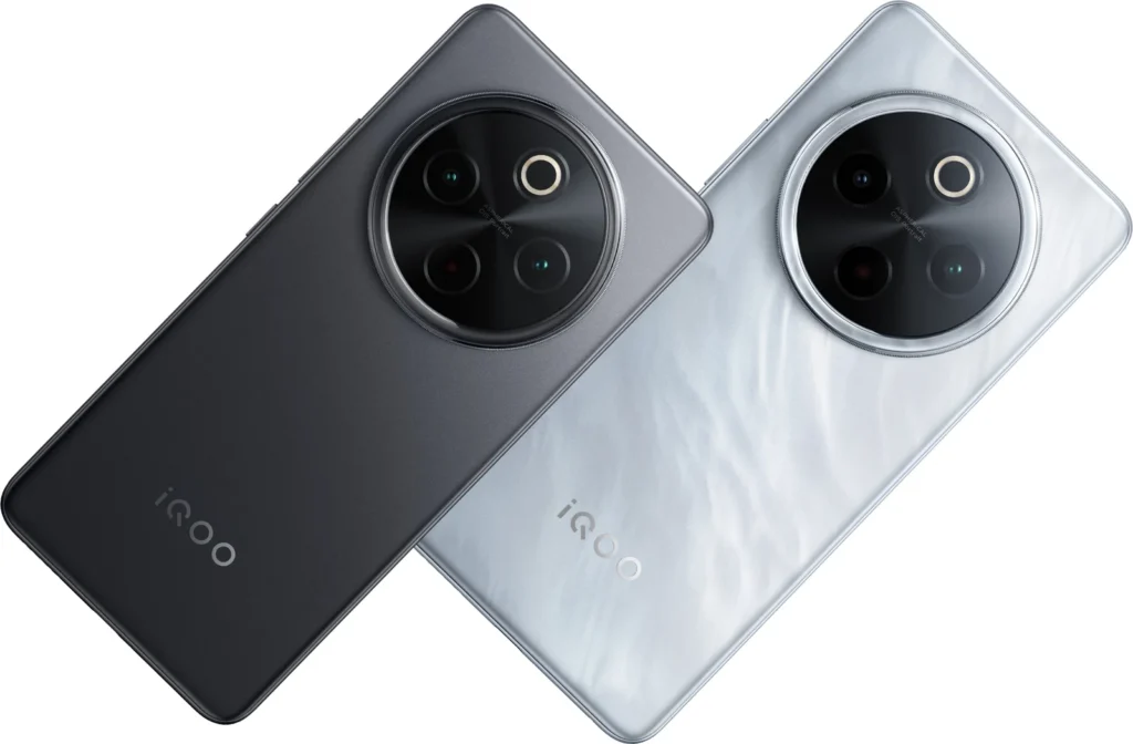 iQOO Z10, front display view showcasing screen and bezels