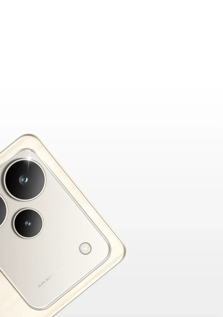 realme P4 Pro 5G, camera close-up in Birch Wood