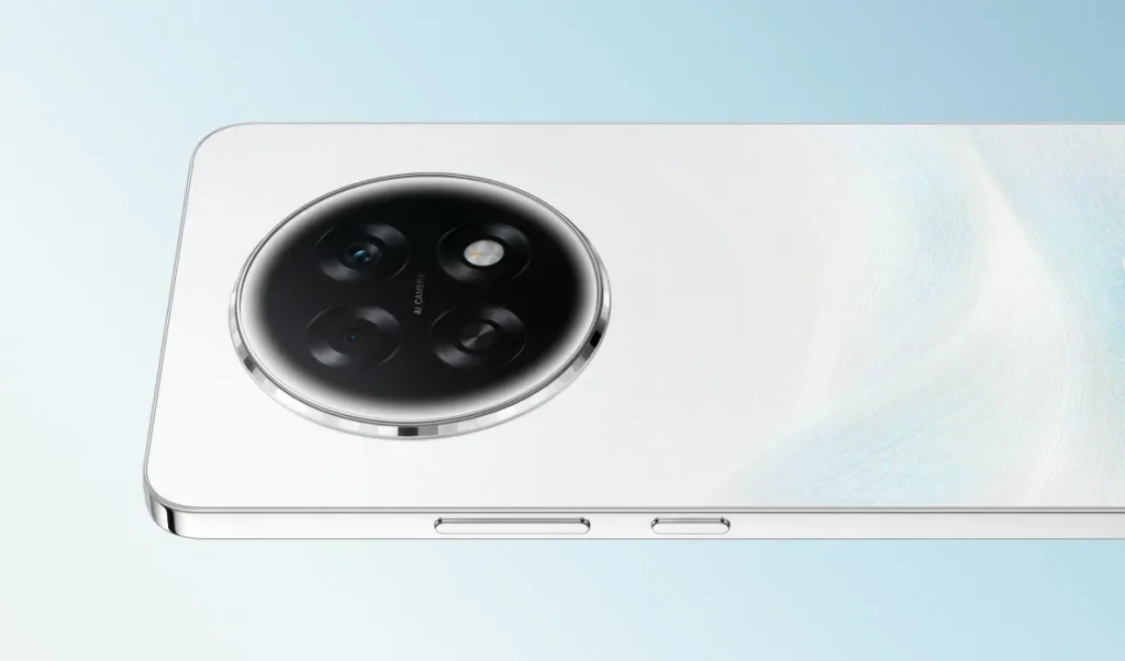 OPPO F31 Pro+ 5G, camera module close up, in Himalayan White