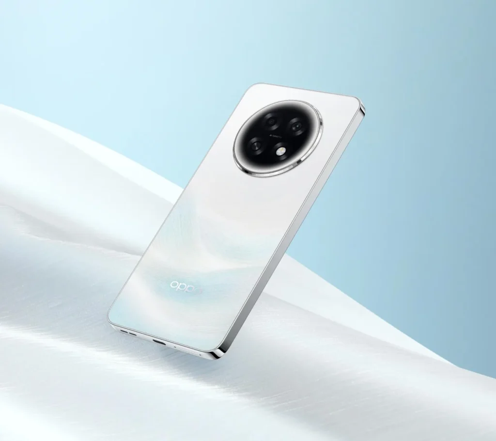 OPPO F31 Pro+ 5G, in Himalayan White, on snow