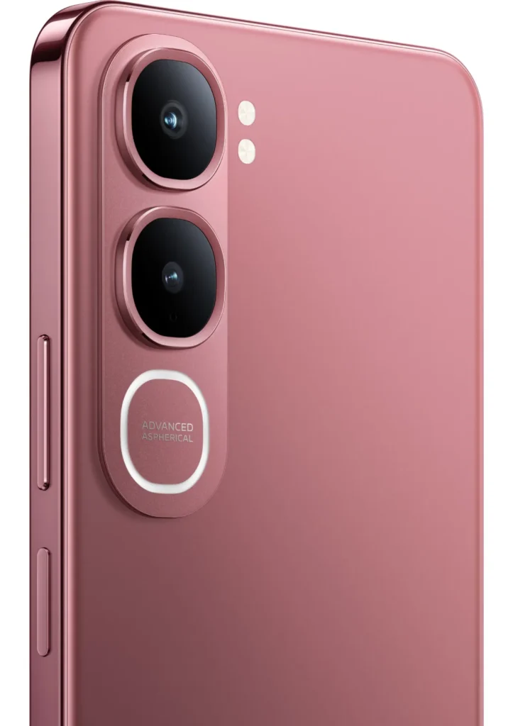 Vivo Y31 5G, close-up of the camera module in Rose Red
