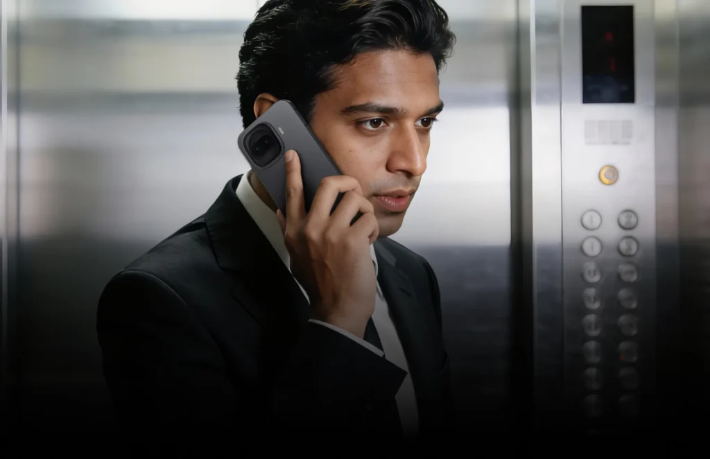 iQOO 15R, on a call in a lift