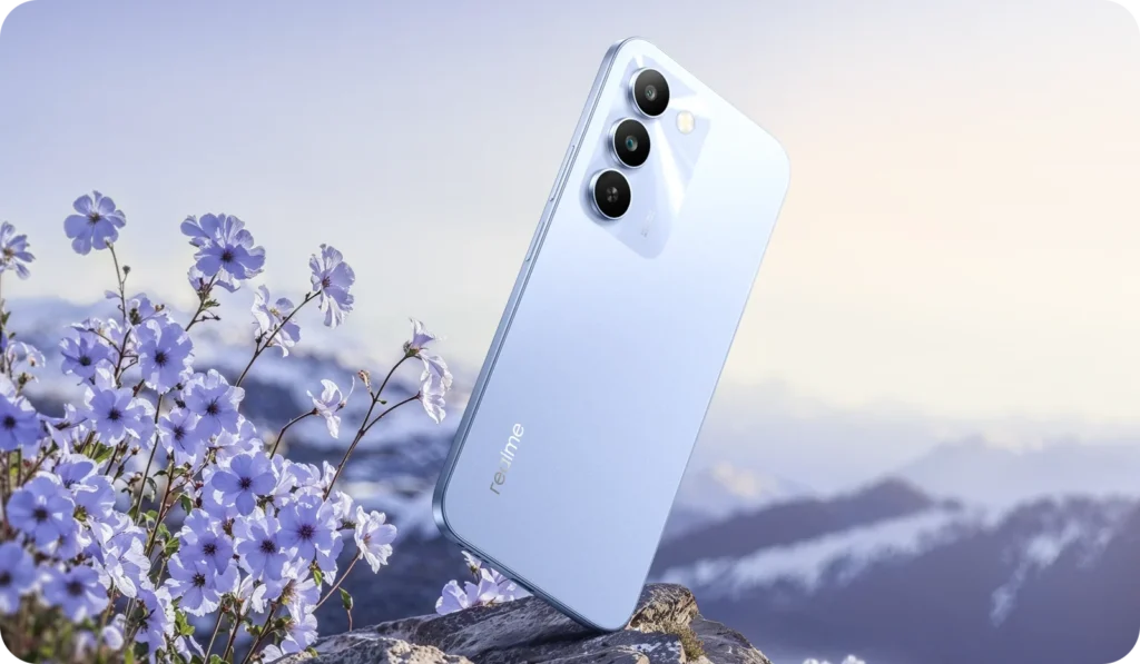 realme C83 5G, in Blooming Purple, among flowers