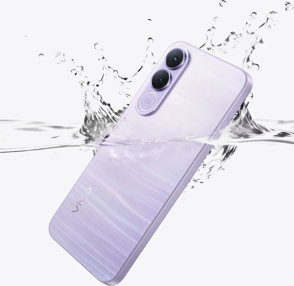 Vivo V70 FE, in Northern Lights Purple, with water splashing over it