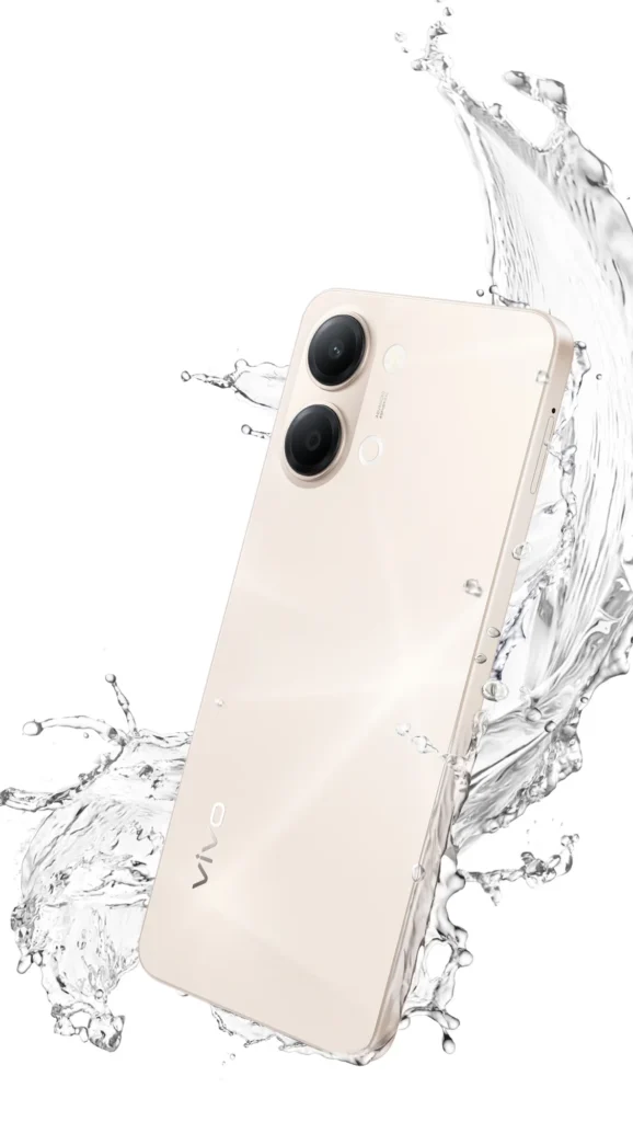 Vivo Y05, in Champagne Gold, with water splashing