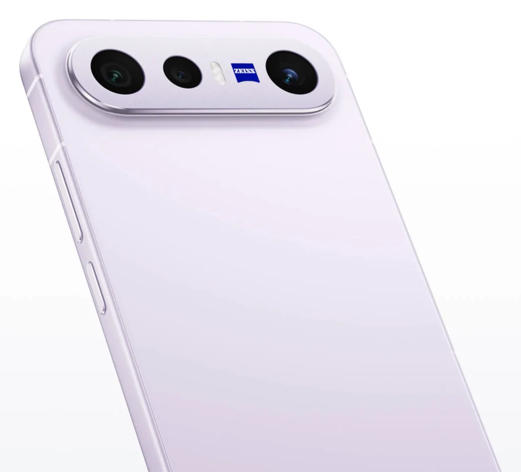 Vivo X300 FE, close-up of the camera bar in Lilac Purple