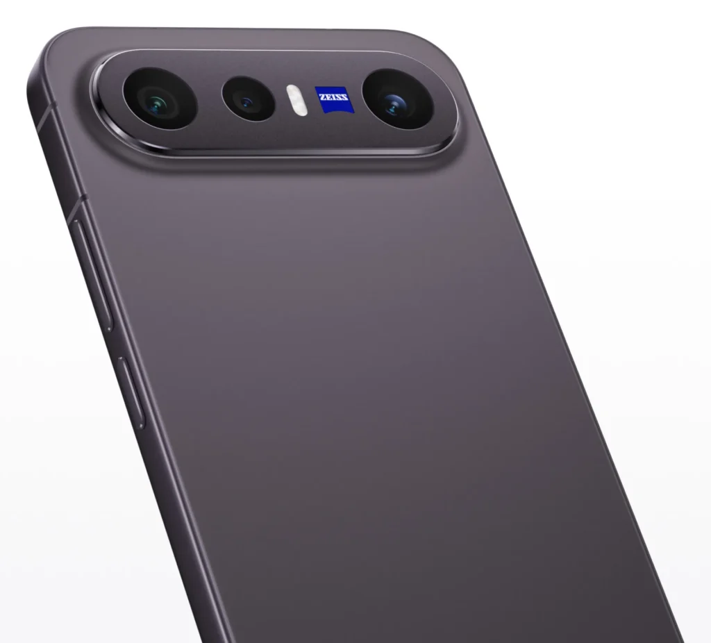 Vivo X300 FE, close-up of the camera bar in Noir Black