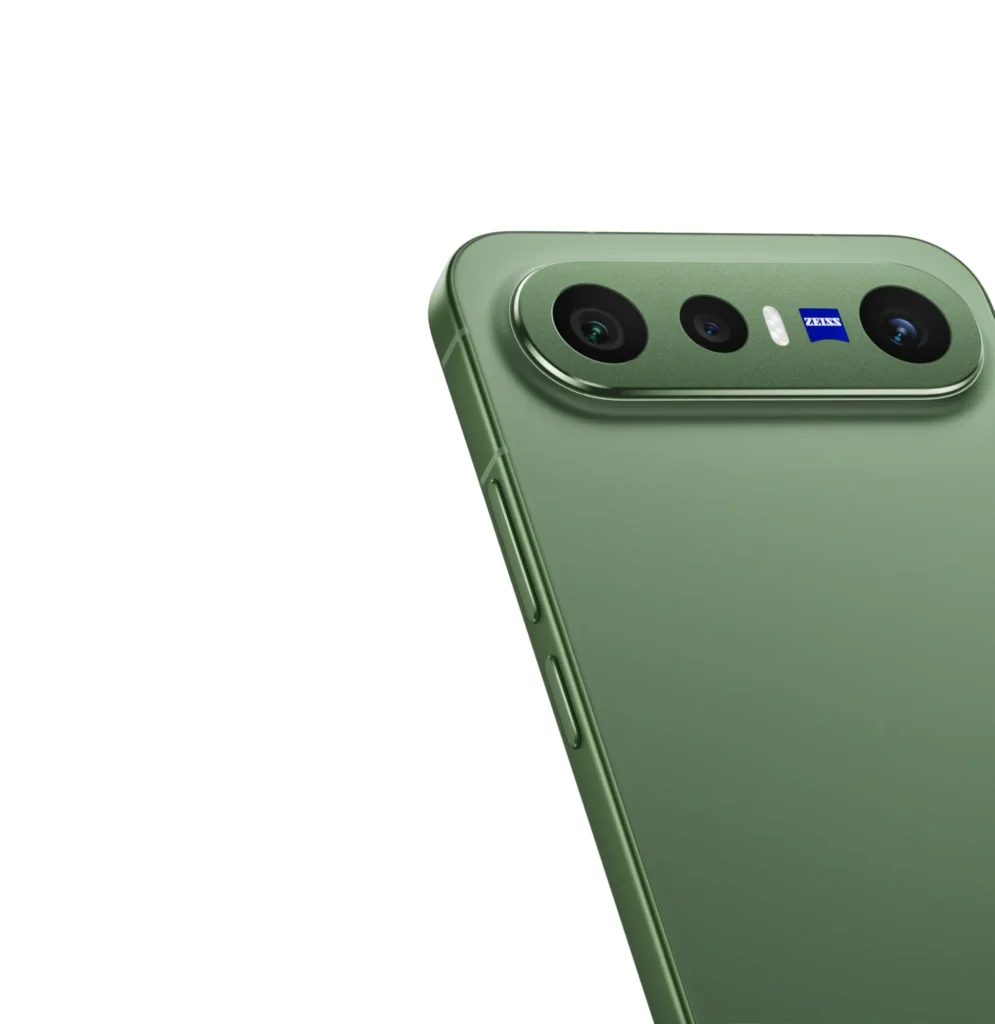 Vivo X300 FE in Urban Olive