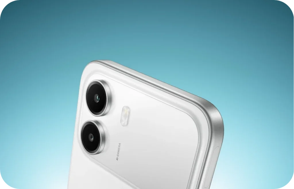 realme C100i, camera close-up in Skyline Silver