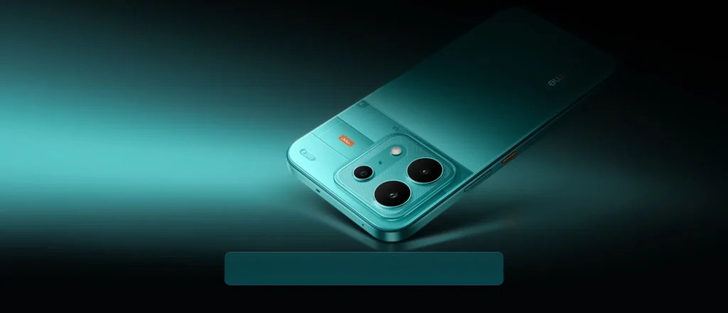 realme P4s 5G, in Electric Cyan, on a dark teal backdrop
