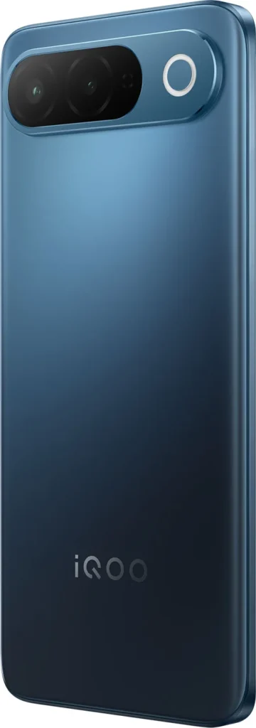 iQOO Z11 in Celestial Blue