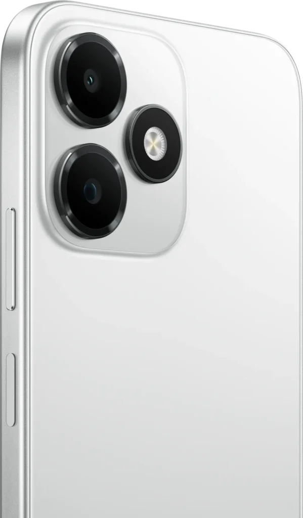 realme P4s Lite, camera close-up in Moonlight Silver